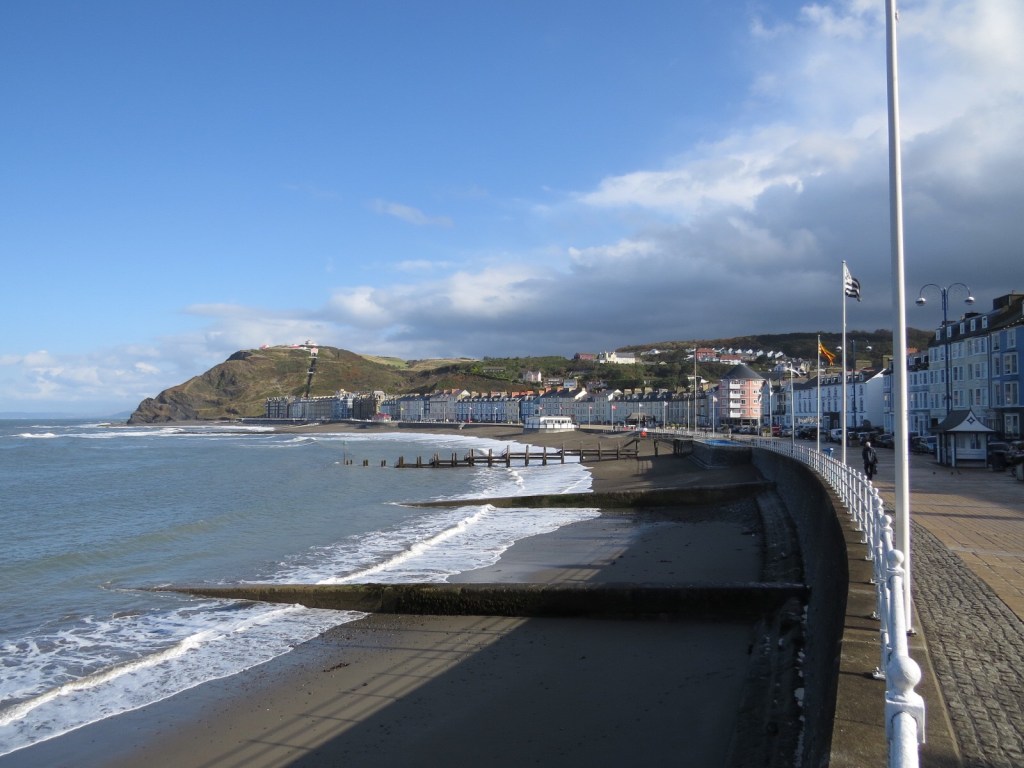 Looking north along the promenade towards the end of the walk where we are about to kick the bar.
