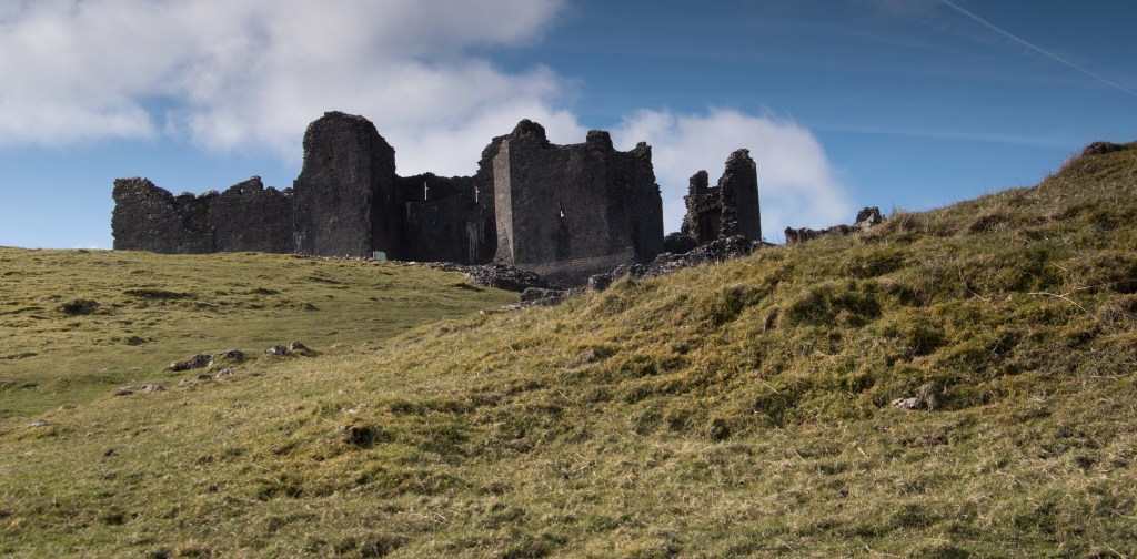 The steep climb up to the main gate house.