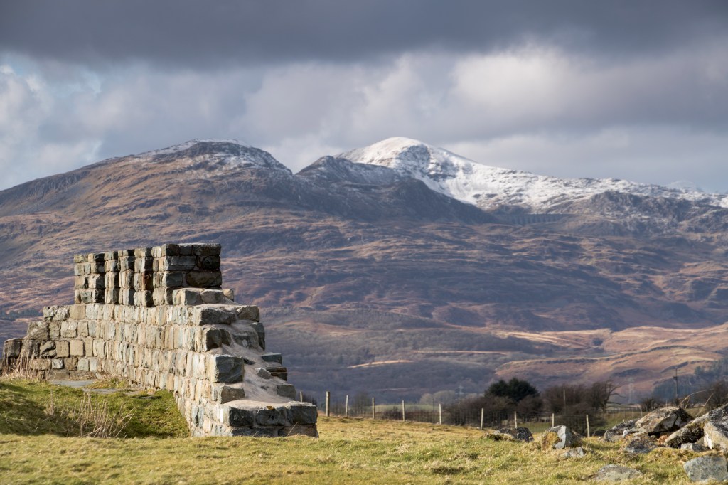 Romans in desolate places – Tomen y&nbsp;Mur