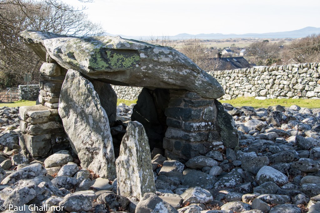 The later and larger eastern chamber. The capstone has had to be supported by a modern column.