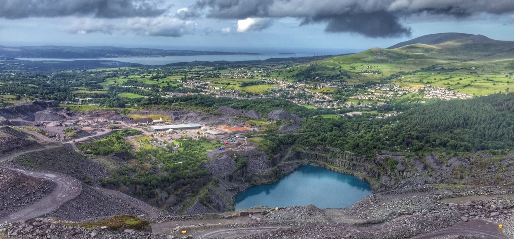 Flying across the quarry: Welsh 100 No 48