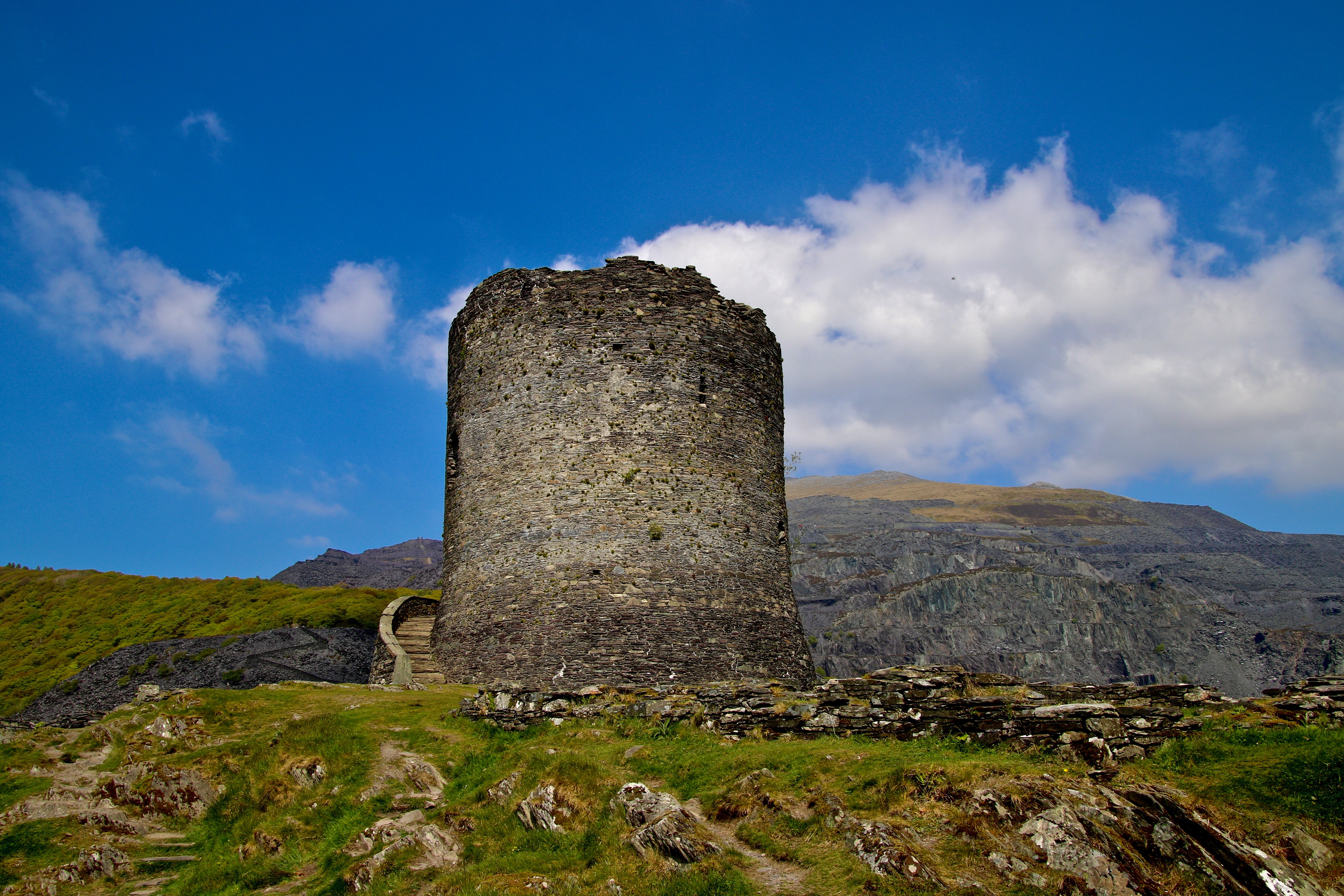 Dolbadarn Castkle 170508