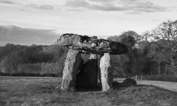 St Lythan's Burial Chamber 091217