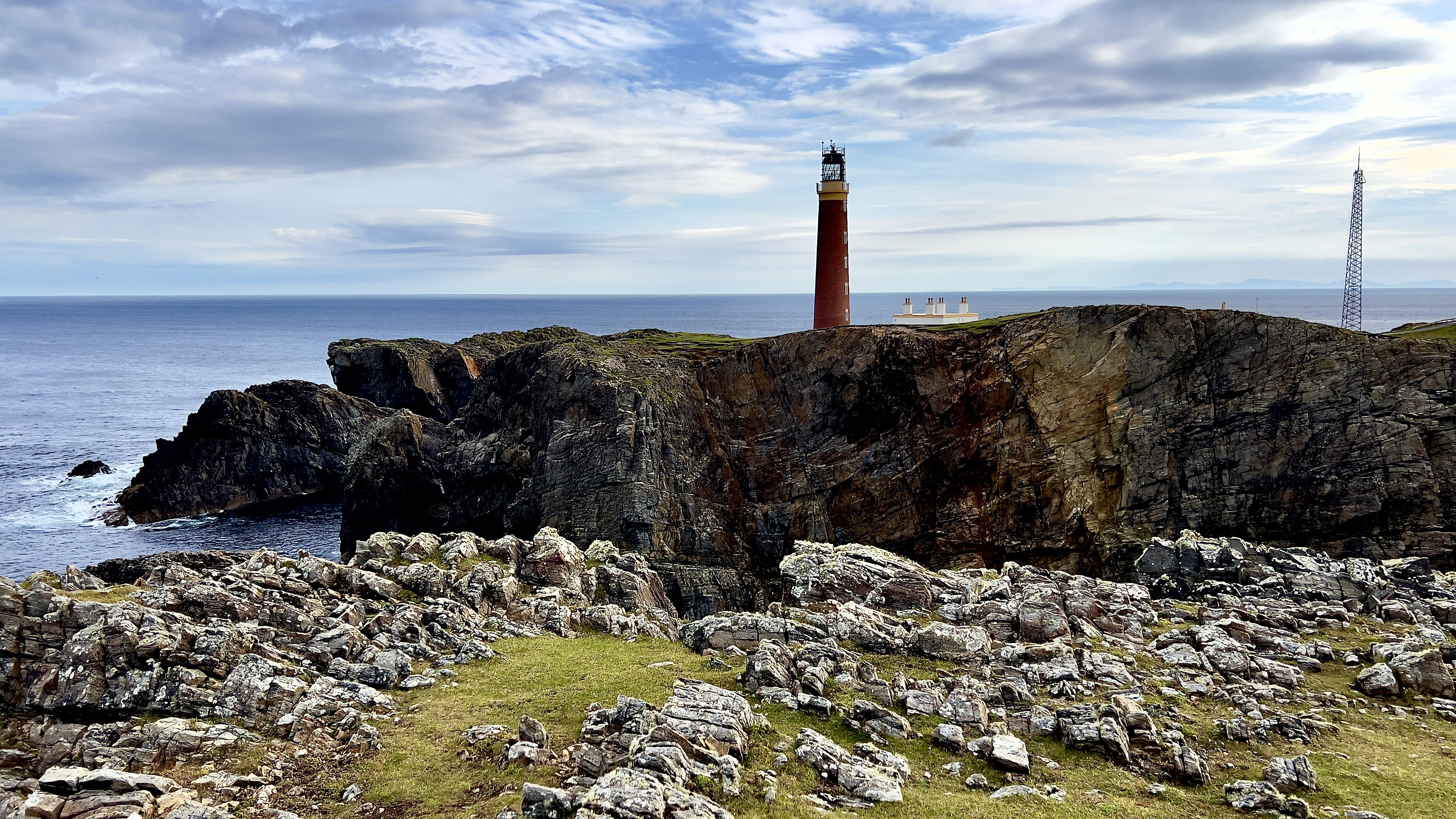 View of the lighhouse from the west.