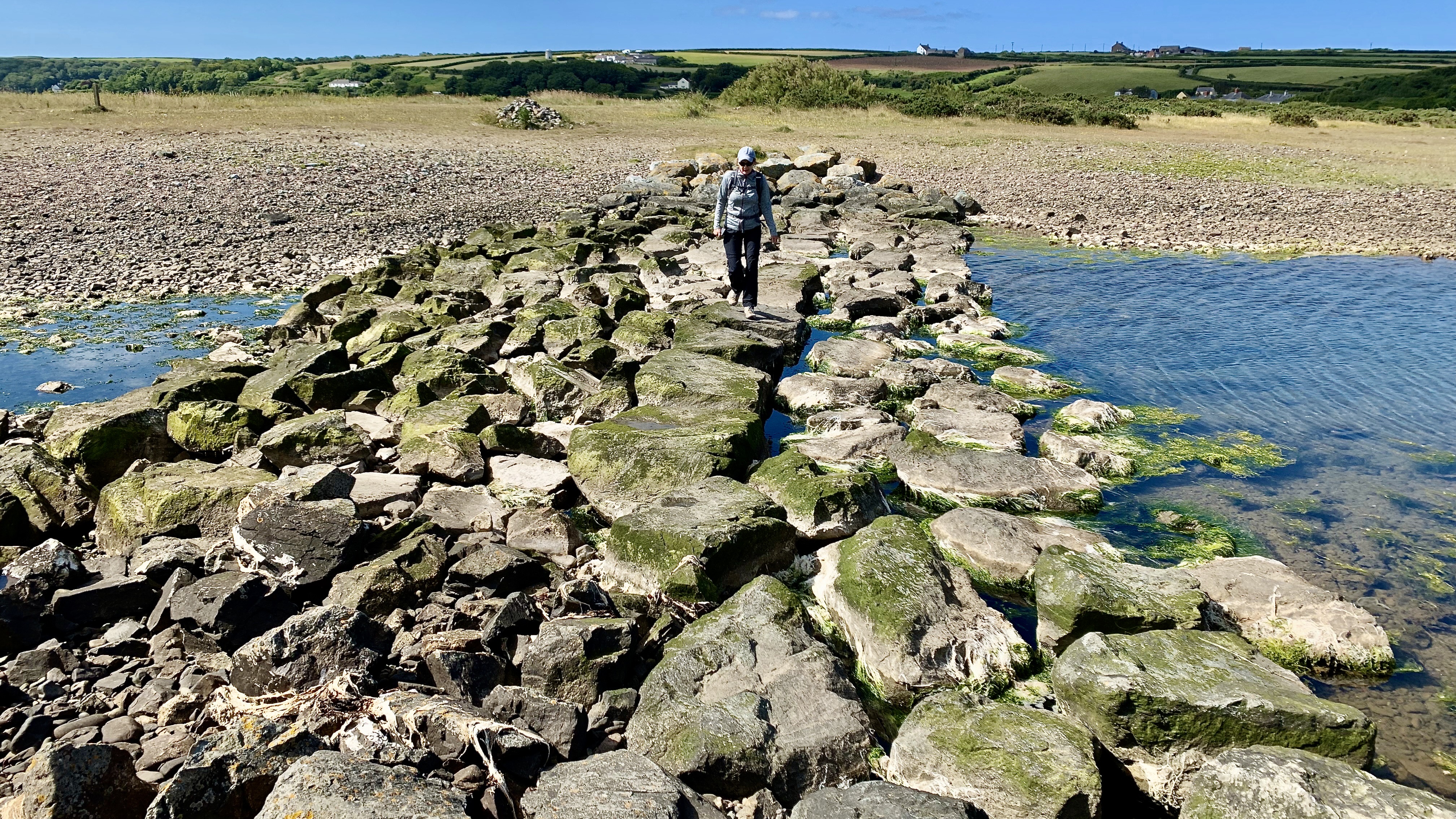 Aunty navigating her way across the Pickleridge Causeway.